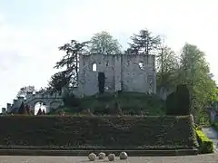 Restes de l'ancienne forteresse du Xe&nbsp;siècle.