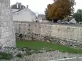 Anciennes douves du château.