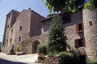 Château du XIVe&nbsp;siècle.