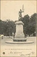 Statue de Jeanne d'Arc à Mehun-sur-Yèvre.