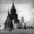 La tour du Sauveur et la  chapelle surmontée d'un imposant chatior construite en 1904-1905