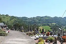 Le cimetière.