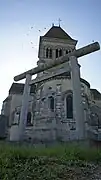 La tombe de sa famille maternelle, église de Lavannes.