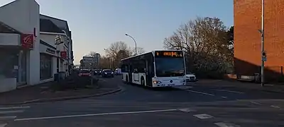 Mercedes Citaro Facelift n°32 de Keolis Delion sur l'ancienne ligne 30 à Verneuil sur Seine.