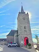 Le clocher et l'entrée, côté ouest.