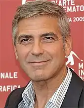 George Clooney(Ryan Bingham)