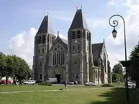Collégiale Notre-Dame d'Écouis.
