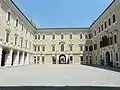La cour intérieure du palais.