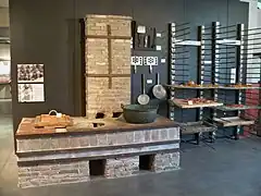 Fourneau à deux foyers.