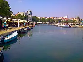 Vue du port de plaisance.
