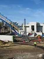 Photo de la construction de l'attraction.