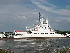 Le bac vers Le Pellerin.