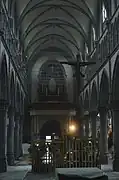 Nef vers l'entrée.