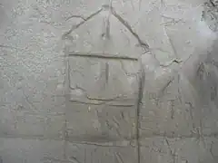 L'un des graffitis anciens sur la mise au tombeau.