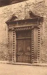 Porte de l'ancien couvent des récollets.