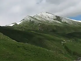 Vue de l'adret de la crête des Gittes depuis le rocher du Vent au sud-ouest.