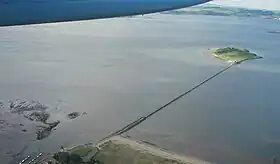 Vue aérienne de Cramond et de sa chaussée.