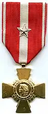 Croix de la Valeur militaire.