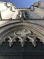 Détail des sculptures sur une entrée.