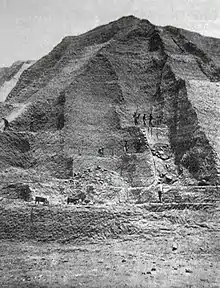 Carrière de guano aux Îles Chincha, Pérou, vers 1860.