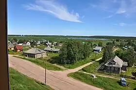 Village de Nyonoksa situé à 2&nbsp;km du lieu de l’accident.
