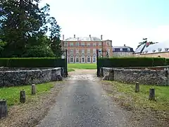 Vue depuis la Place du Château.