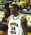Derrick Favors ailier-fort de Georgia Tech, sélectionné en troisième position par les Nets du New Jersey.