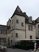 Hôtel Jacqueron, avant la construction de l'espace commercial "Cour Bareuzai"