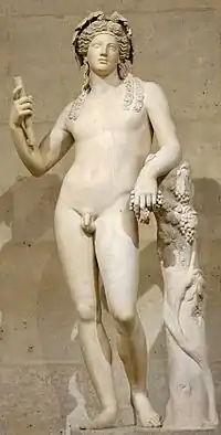 Statue romaine de Dionysos du IIe siècle d'après un modèle hellénistique. Paris, musée du Louvre.