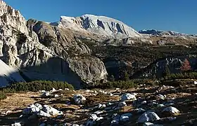 Vue sur le Sennesalm jusqu'à la Croda del Becco.