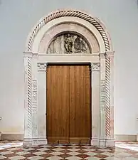 Le porche originel