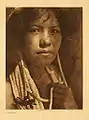 Fille pomo, 1924