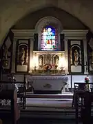 Abside de l'église de Mazoires.