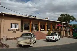Hôtel de la Gare à Aus.