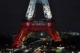 Sur la tour Eiffel.