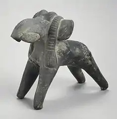 Éléphant (terre cuite) de Mathura, IIIe siècle av. J.-C.