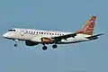 Un Embraer 170 avec livrée spéciale 10e&nbsp;anniversaire