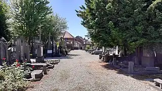 Allée principale.