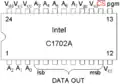 Le brochage de la puce Intel C1702A. La patte 14 est le Chip Select, actif quand il est à 0&nbsp;V.