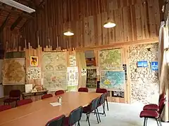 L'intérieur.