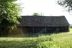 Le hangar.