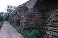 Contreforts extérieurs.