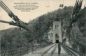 Le «&nbsp;nœud central&nbsp;» des suspensions du viaduc.