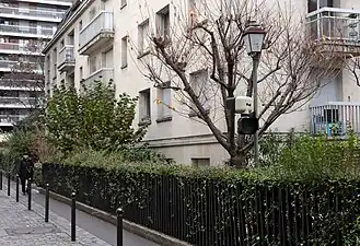 Petit immeuble.