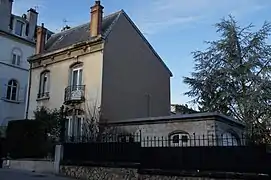 no&nbsp;1, maison