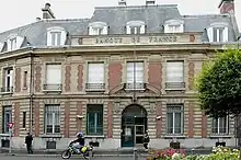 Photographie montrant le bâtiment de la Banque de France, aujourd'hui Lab-Labanque