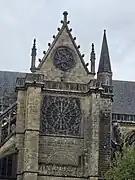 Face sud du transept.