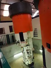 Tourelle de mitrailleuse exposée au musée.