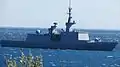 Frégate La Fayette en baie de Toulon le 24 avril 2016 alors que le Charles de Gaulle était à quai dans la rade.