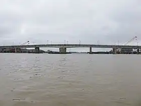 Image illustrative de l’article Frederick Douglass Memorial Bridge